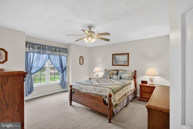 2220 PINEWOODS RD, Quicksburg, VA 22847