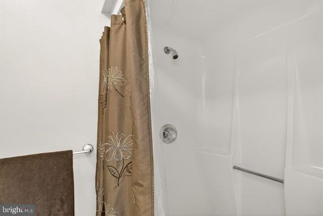 2220 PINEWOODS RD, Quicksburg, VA 22847