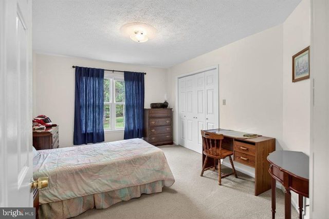 2220 PINEWOODS RD, Quicksburg, VA 22847