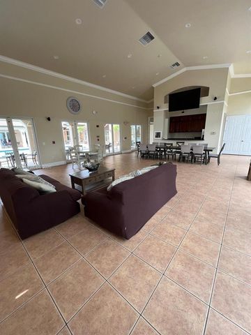 1420 NE 33rd Ave 201-15, Homestead, FL 33033