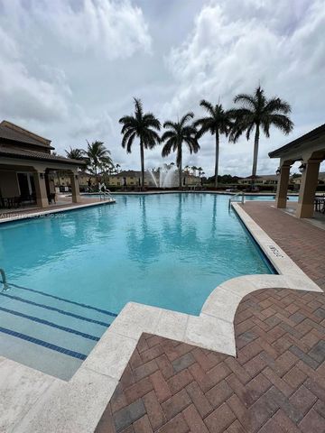 1420 NE 33rd Ave 201-15, Homestead, FL 33033