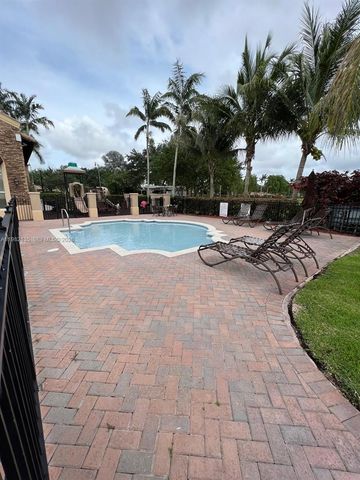 1420 NE 33rd Ave 201-15, Homestead, FL 33033