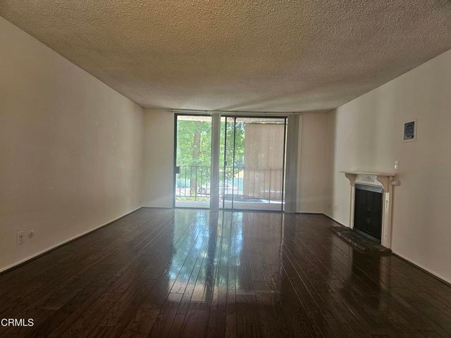 1401 Valley View 234, Glendale, CA 91202