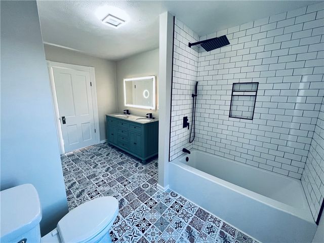 133 Weston Road, Barkeyville, PA 16127