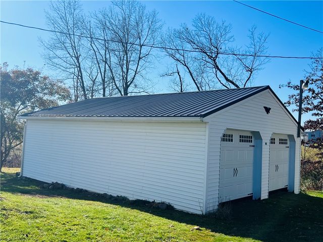 133 Weston Road, Barkeyville, PA 16127