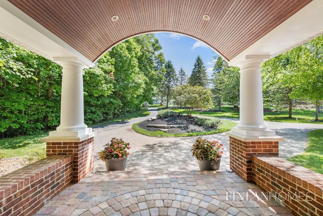 8210 Powderhorn Trail SE, Caledonia, MI 49316