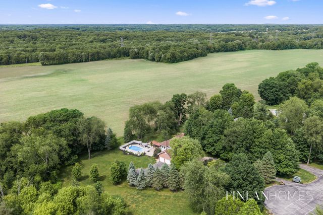 8210 Powderhorn Trail SE, Caledonia, MI 49316