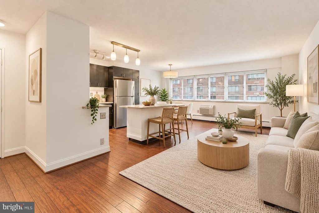 1900 JOHN F KENNEDY BLVD #821, PHILADELPHIA, PA 19103 — exterior