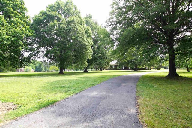2550 N REID-HOOKER RD, Eads, TN 38028