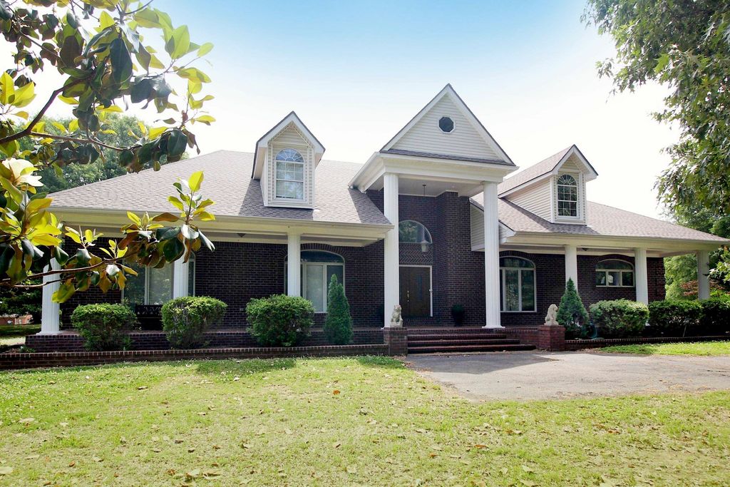 2550 N REID-HOOKER RD, Eads, TN 38028