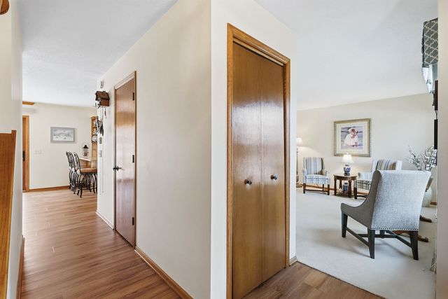 4391 Winston Place, Bettendorf, IA 52722