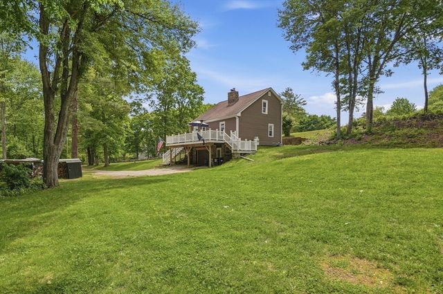 55 Century Farm Road, Sutton, MA 01590