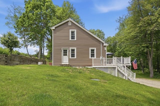55 Century Farm Road, Sutton, MA 01590