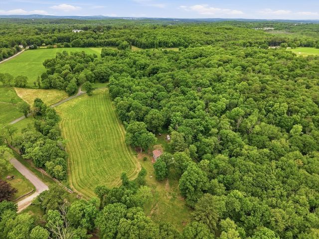 55 Century Farm Road, Sutton, MA 01590
