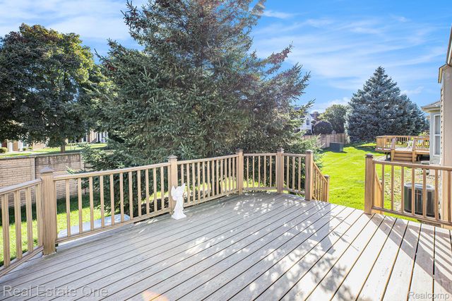 4378 Gardenia Drive, Sterling Heights, MI 48314