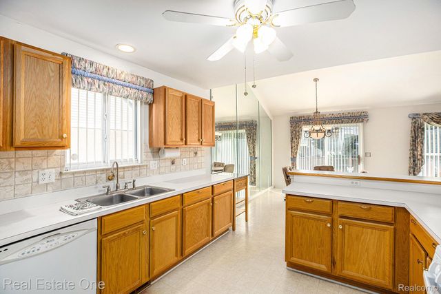 4378 Gardenia Drive, Sterling Heights, MI 48314