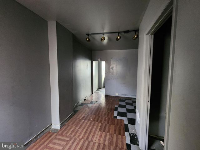 526 N CHESTER ST, Baltimore, MD 21205