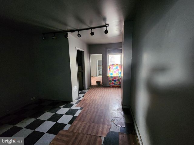 526 N CHESTER ST, Baltimore, MD 21205