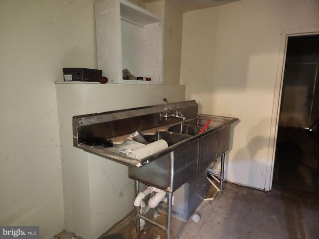 526 N CHESTER ST, Baltimore, MD 21205