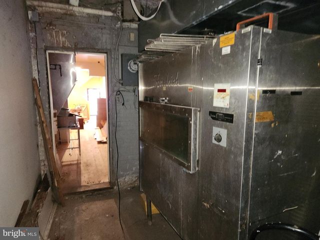 526 N CHESTER ST, Baltimore, MD 21205