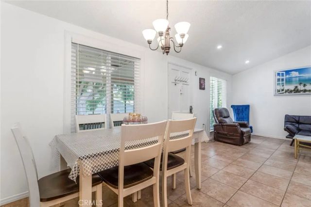 19124 Avenue Of The Oaks A, Newhall, CA 91321