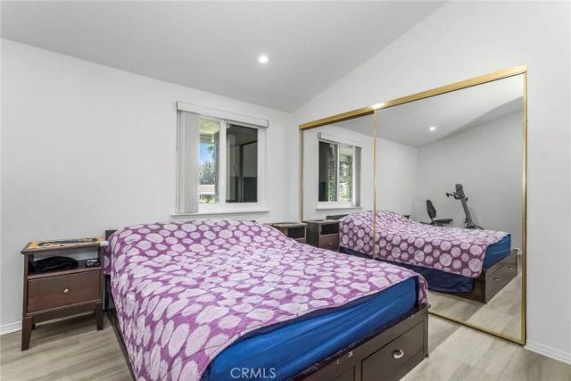 19124 Avenue Of The Oaks A, Newhall, CA 91321
