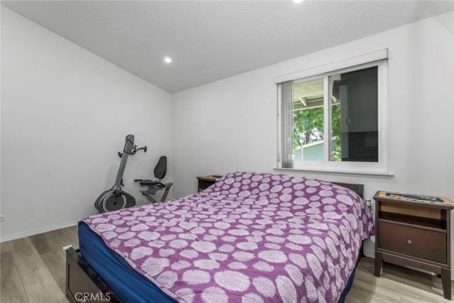 19124 Avenue Of The Oaks A, Newhall, CA 91321