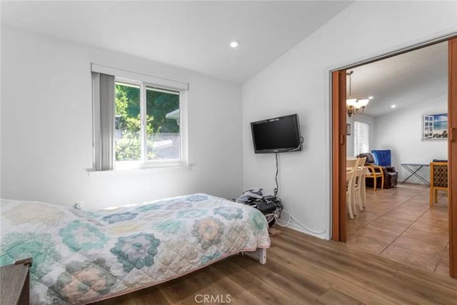 19124 Avenue Of The Oaks A, Newhall, CA 91321