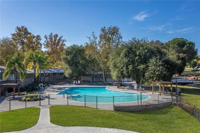 19124 Avenue Of The Oaks A, Newhall, CA 91321