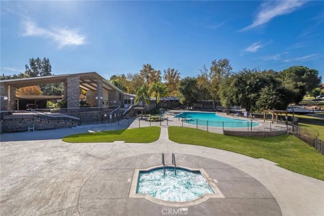 19124 Avenue Of The Oaks A, Newhall, CA 91321