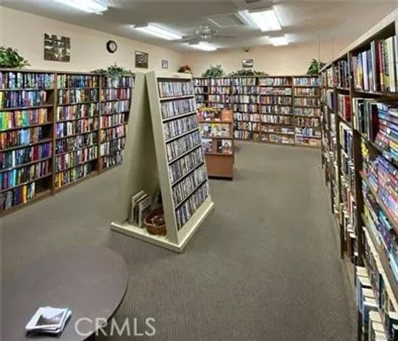 19124 Avenue Of The Oaks A, Newhall, CA 91321