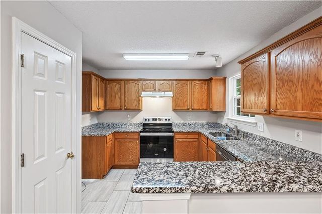 5849 Amerson Lane, Ellenwood, GA 30294