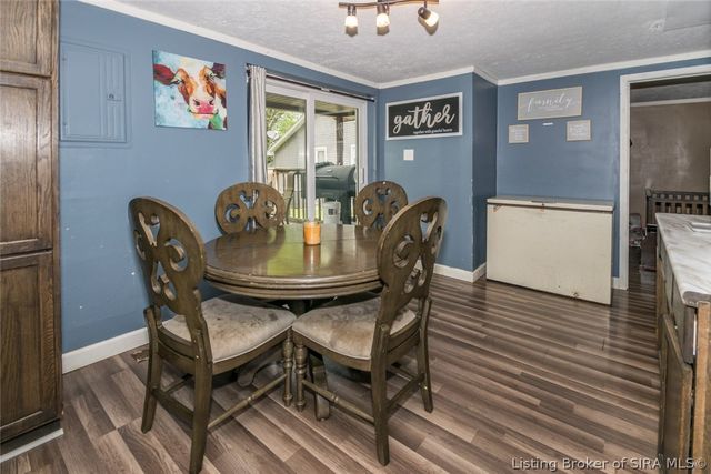 117 Cherry Street, Henryville, IN 47126