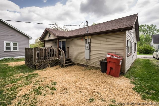 117 Cherry Street, Henryville, IN 47126
