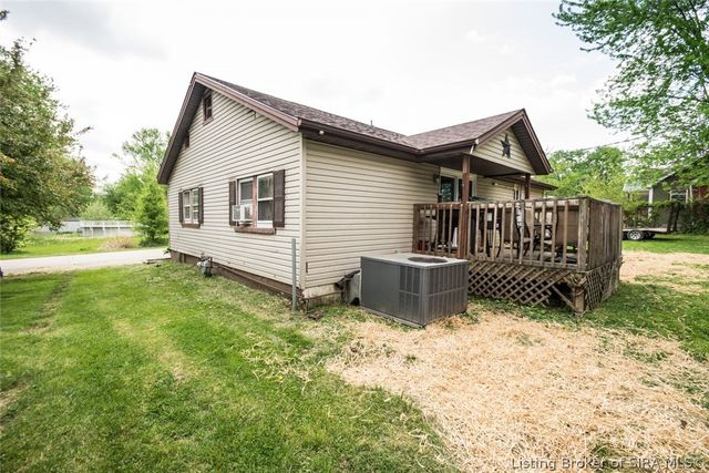 117 Cherry Street, Henryville, IN 47126