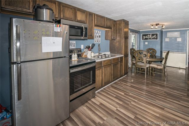 117 Cherry Street, Henryville, IN 47126