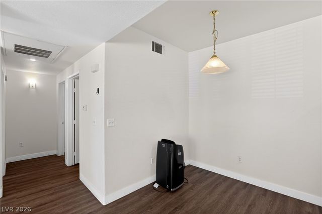 2060 Rancho Lake Drive 203, Las Vegas, NV 89108