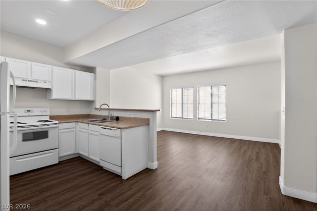 2060 Rancho Lake Drive 203, Las Vegas, NV 89108