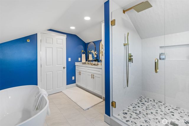 300 NW 47th Street, Seattle, WA 98107