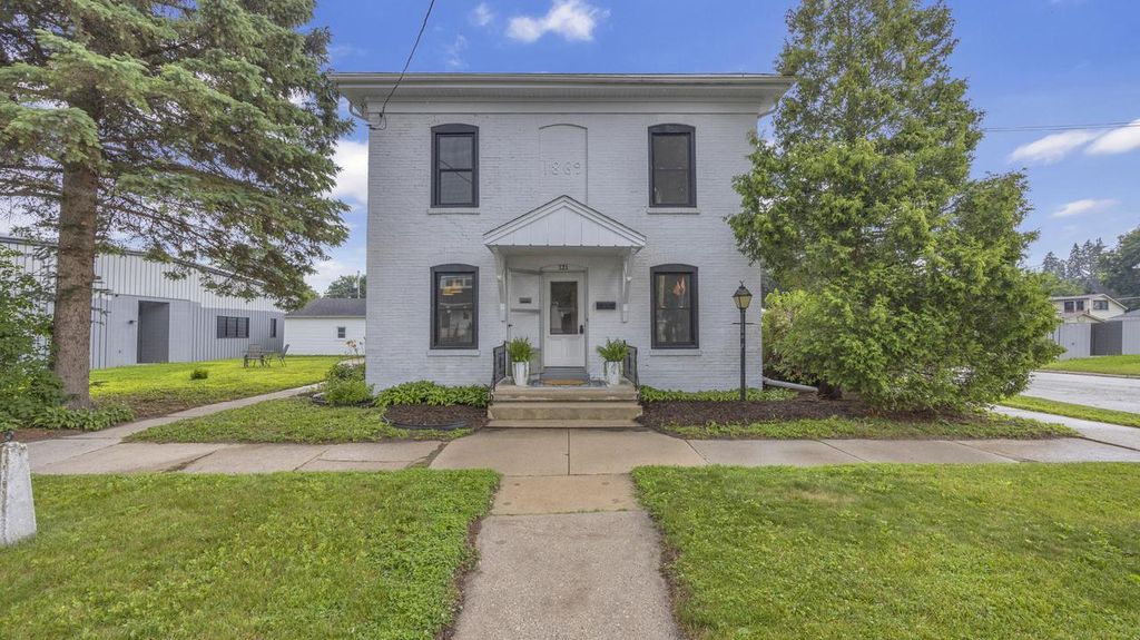 121 Cedar STREET, Sheboygan Falls, WI 53085