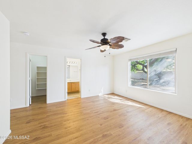 10096 Desert Valley Place, Tucson, AZ 85747