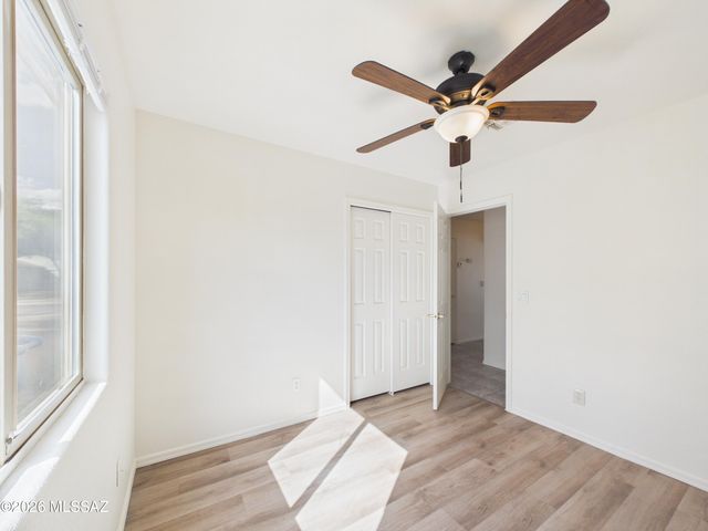 10096 Desert Valley Place, Tucson, AZ 85747