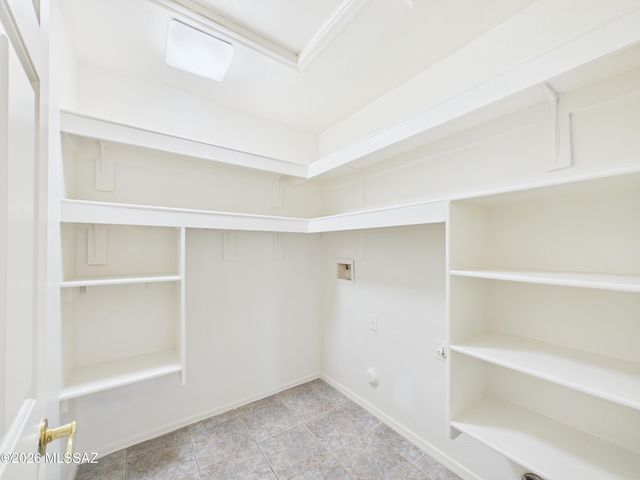 10096 Desert Valley Place, Tucson, AZ 85747