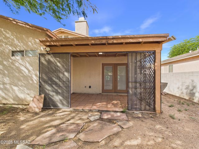 10096 Desert Valley Place, Tucson, AZ 85747