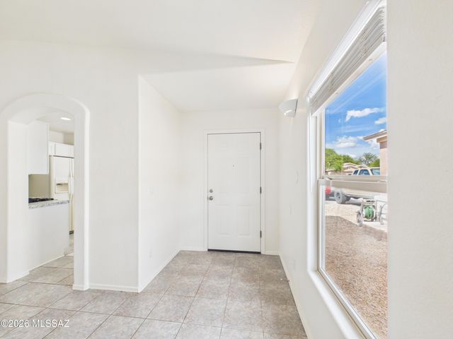 10096 Desert Valley Place, Tucson, AZ 85747