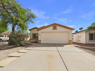 10096 Desert Valley Place, Tucson, AZ 85747