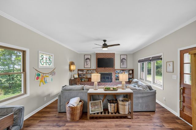 917 2nd Ave, Fayetteville, TN 37334