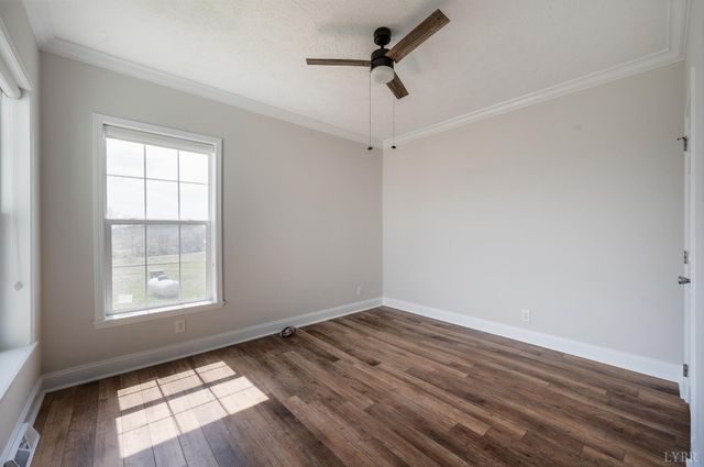 4072 Red Oak School Road, Concord, VA 24538