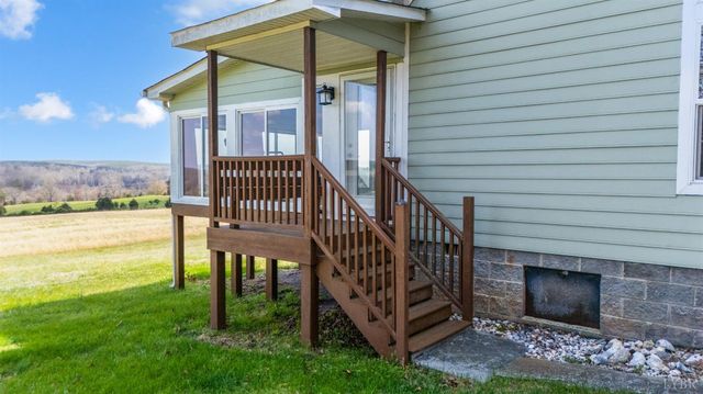 4072 Red Oak School Road, Concord, VA 24538