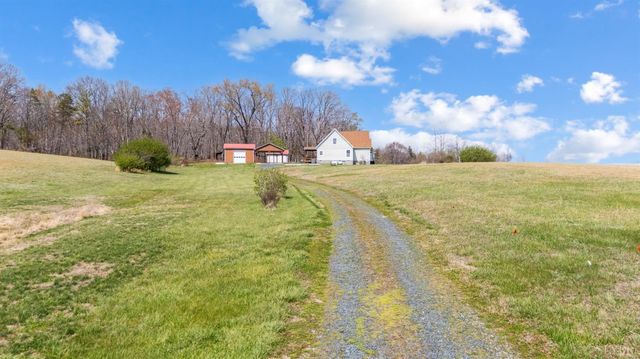 4072 Red Oak School Road, Concord, VA 24538